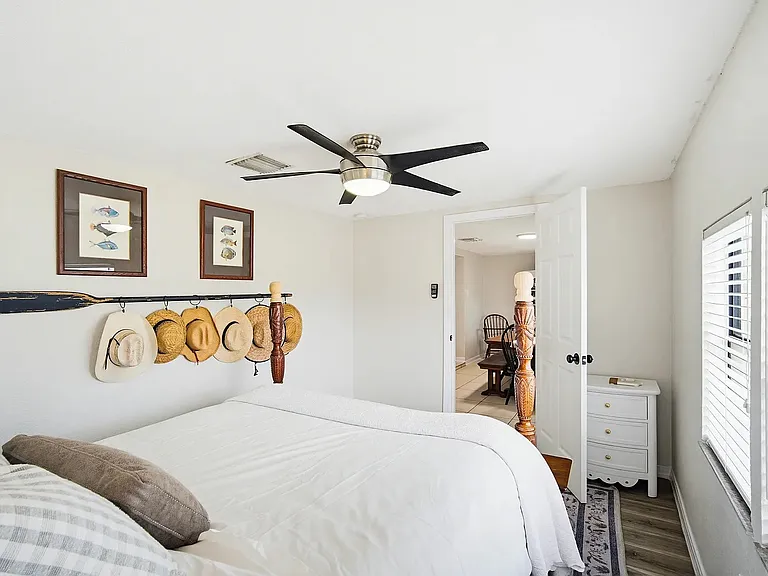313 Avenue D — Photo 14