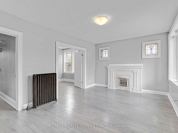2nd image of 5 Fairholt Rd N #8