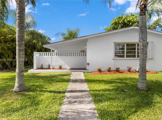 9712 SW 165th St, Miami, FL 33157