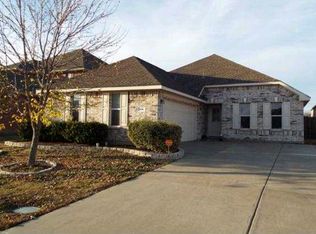 616 Cancun St, Grand Prairie, TX 75051