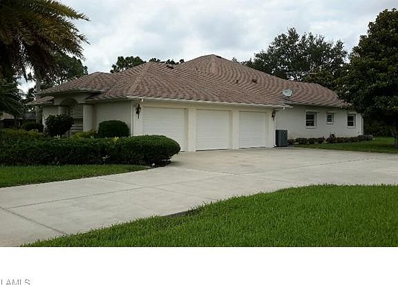 2nd image of 272 Rotonda Blvd N