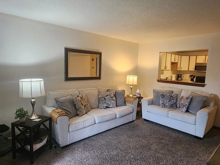 4 New Haven Dr #104 — Photo 4