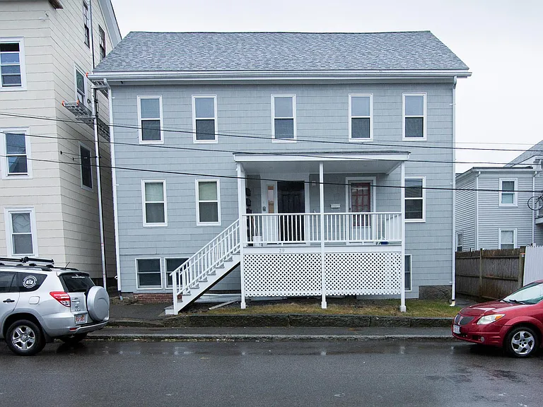 29 Addison St #1R — Photo 12