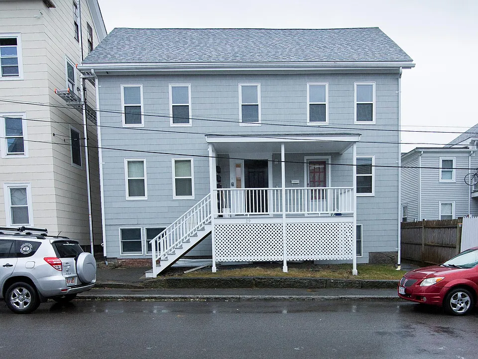 29 Addison St #1R