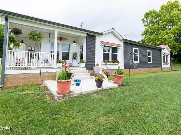 2105 Mount Carmel Church Rd, Lebanon Junction, KY 40150