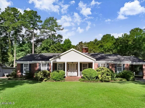 2102 Hardee Road, Kinston, NC 28504