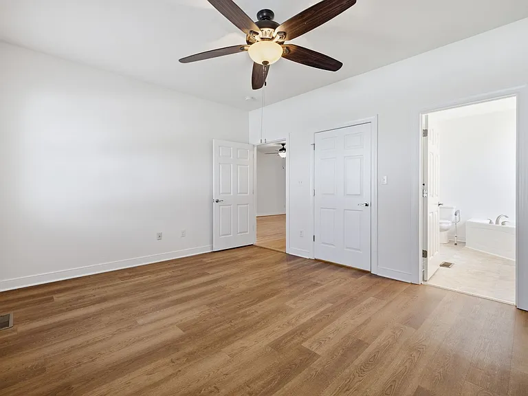 6613 Saint Laurence Dr — Photo 16