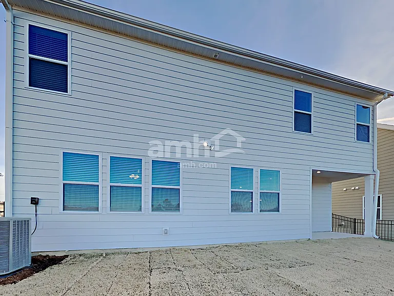 144 Twin River Dr — Photo 30