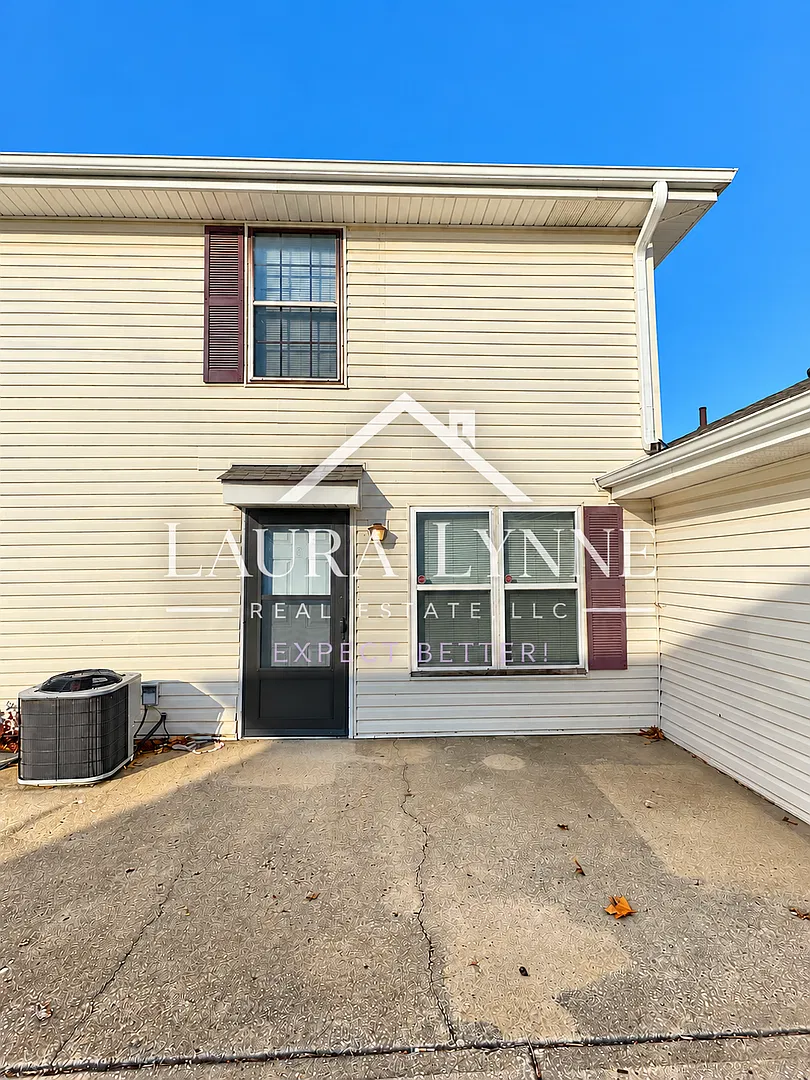 Coming Soon 2 Bedroom, 1 Bath Unit In Parkville! — Photo 1