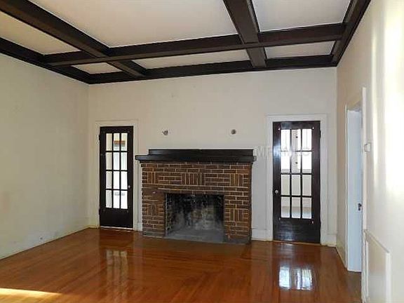 4th image of 665 38th Ave S