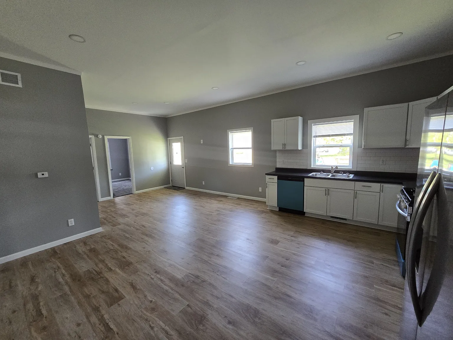 505 Carlton Street - 1 — Photo 1