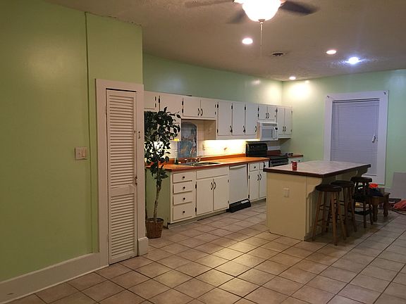 2nd image of 200 Fairmont Ave