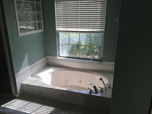 5th image of 11752 Wordsworth Ct
