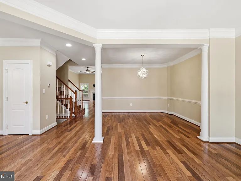 6403 Velliety Ln — Photo 5