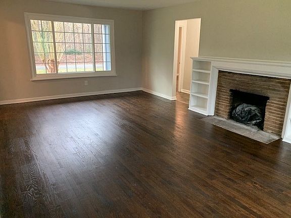5th image of 3155 Cedar Springs Dr