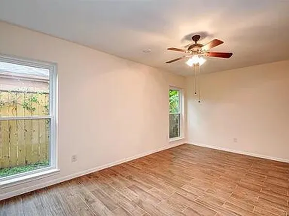 11531 Wickersham Ln, Houston, TX 77077