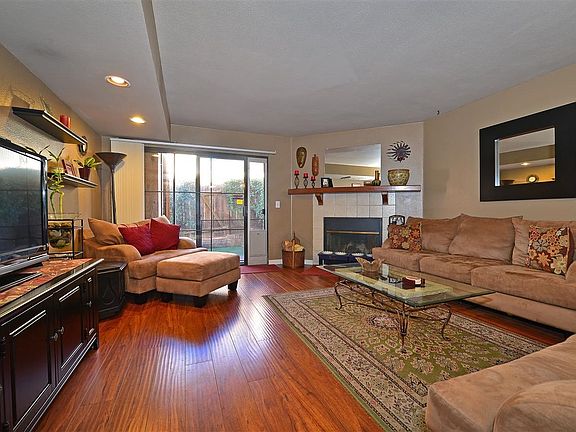 5th image of 4452 Mentone St Unit 105