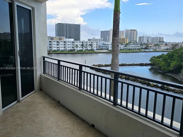 2880 NE 14th Street Cswy APT 311, Pompano Beach, FL 33062