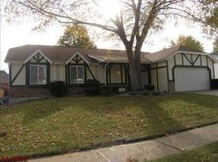 4054 Hounds Hill Dr, Florissant, MO