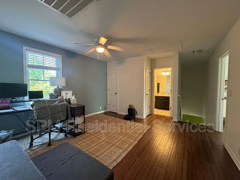 437 Lady Bug Ln — Photo 11