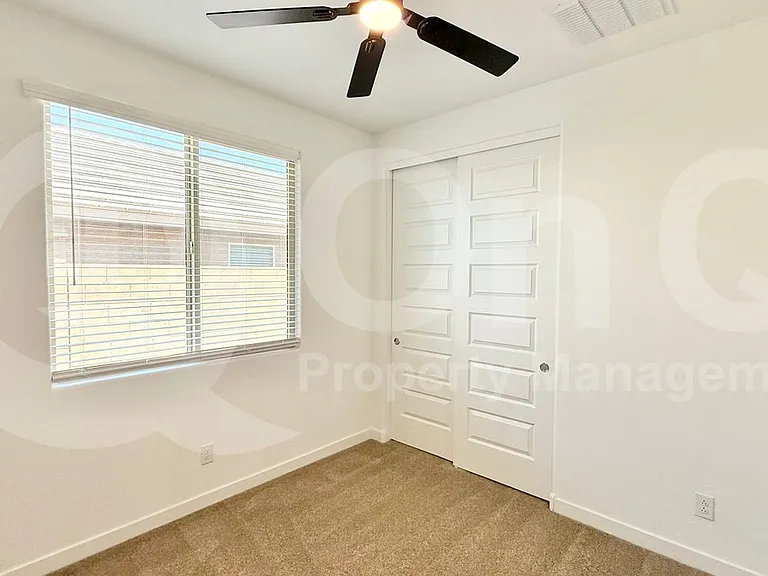 16416 W Saguaro Park Ln — Photo 14