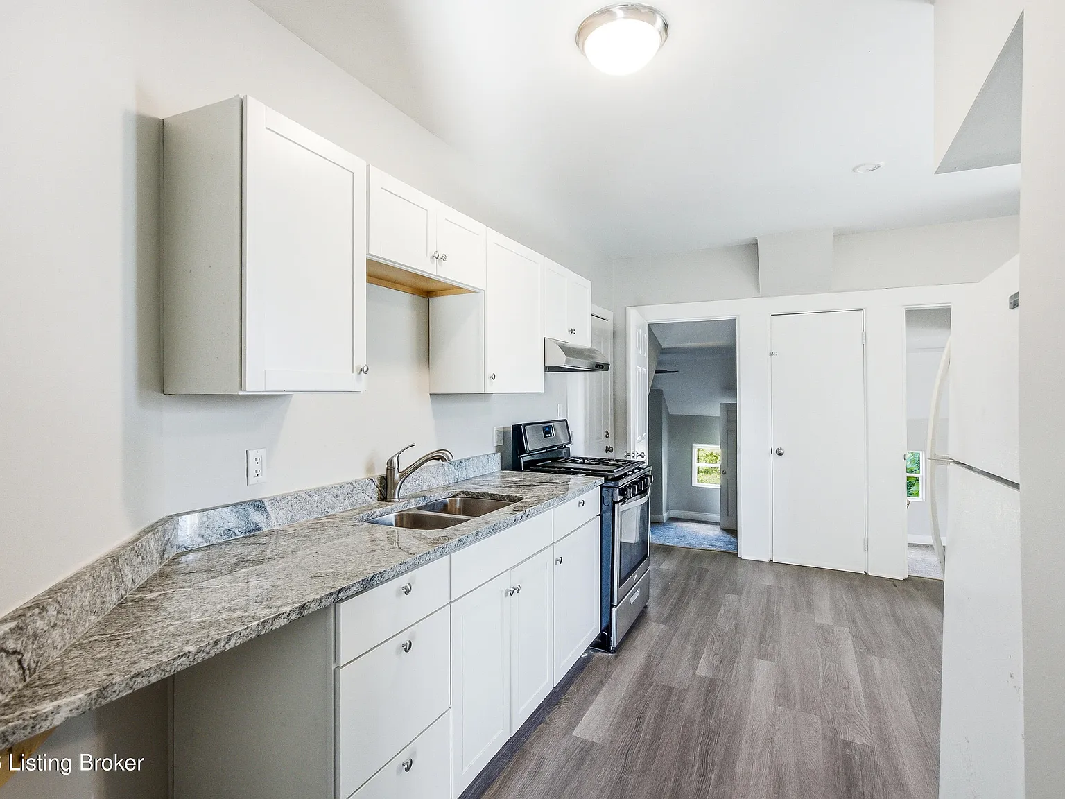 2 bed, 1.0 bath, 1200 sqft, $1,150 — Photo 4
