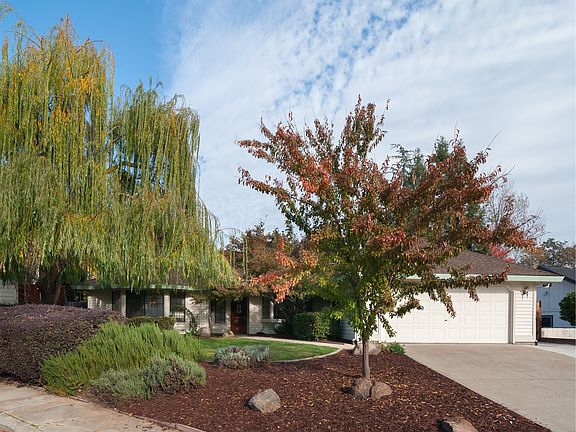 3rd image of 5930 Cottonwood Ct