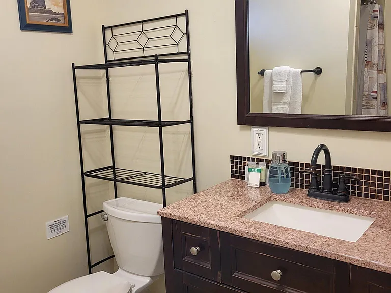 232 Cypress St #2 — Photo 16