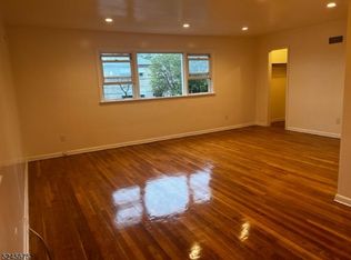 51 Argyle Ter, Irvington, NJ 07111