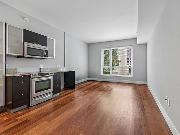 3rd image of 111 N 12TH STREET #1323A