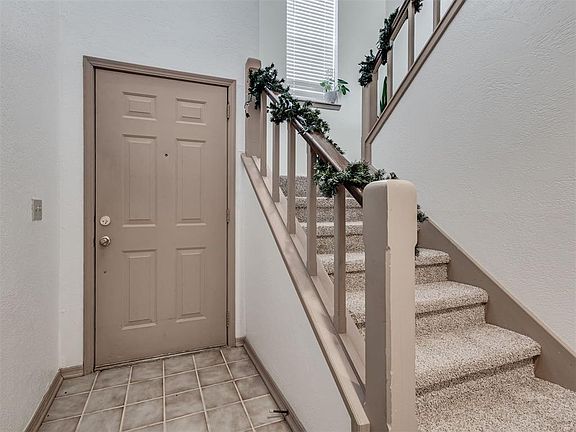 3rd image of 2610 Featherstone Rd