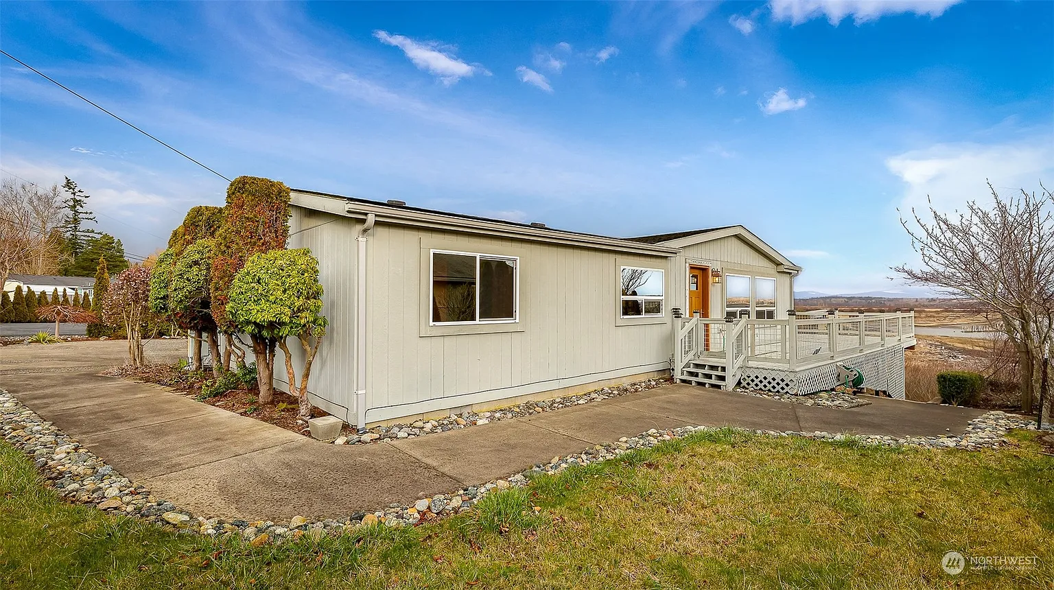 3705 Sinclair Drive photo 1