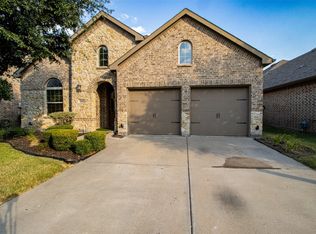 1010 Edgefield Ln, Forney, TX 75126