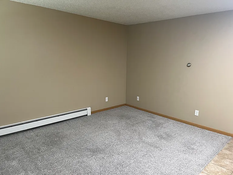 88 Olive Ct #6 — Photo 9