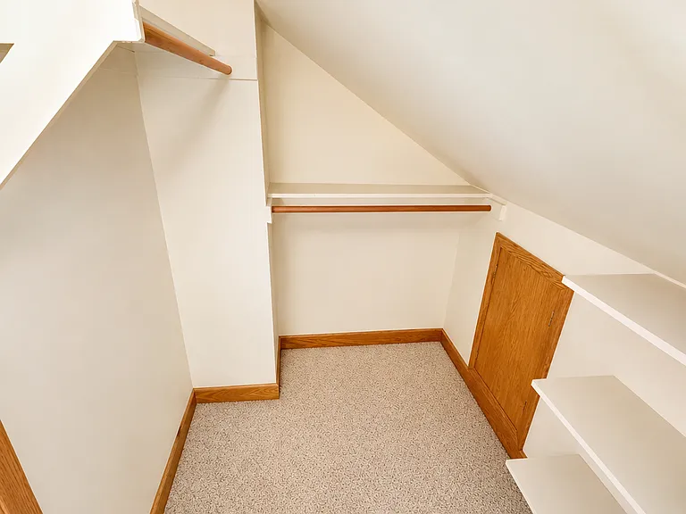 180 Carlisle Springs Rd #B — Photo 6