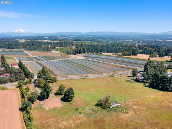 15815 SE 232nd Dr, Damascus, OR 97089