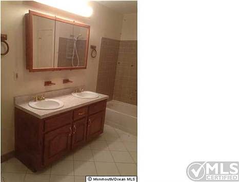3rd image of 397 Rose Ct