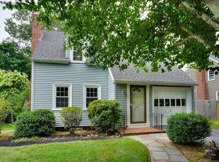 8 Ronaele Rd, Medford, MA 02155
