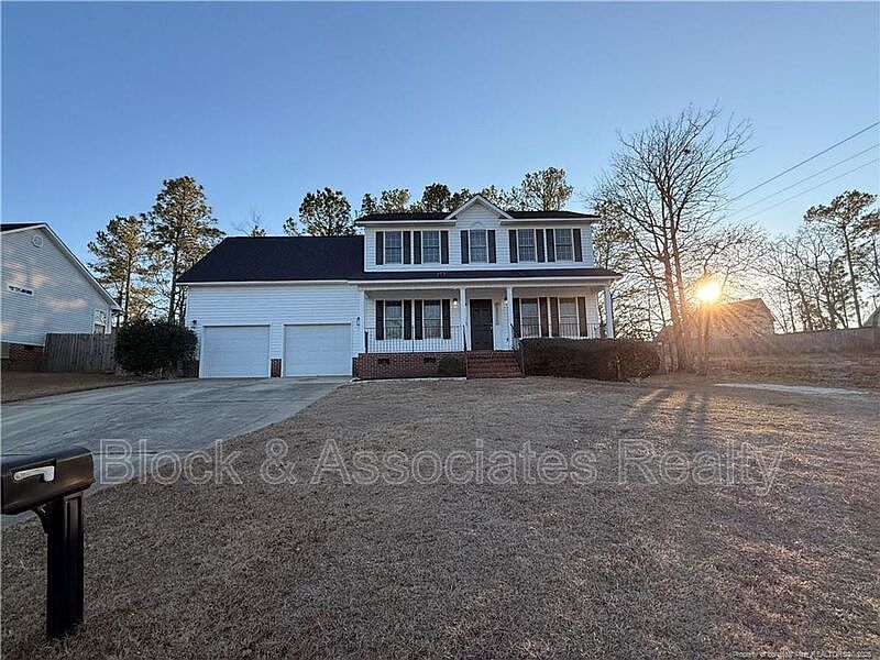 1st image of 2402 Larwood Dr