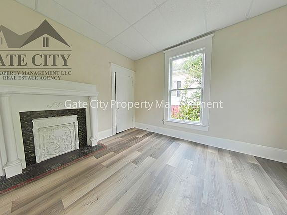 4th image of 1715 S Main St #A