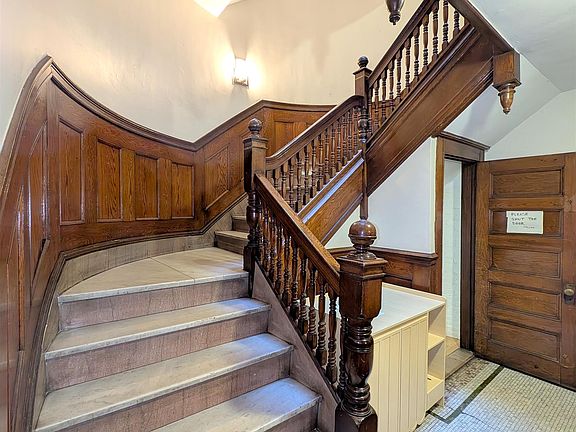 5th image of 84 Prescott St APT 2