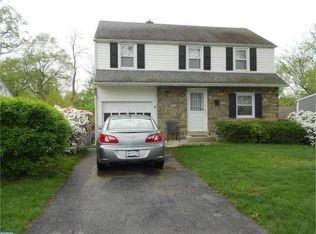 404 Holmes Rd, Morton, PA 19070