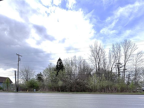 3rd image of 43033 N Ridge Rd