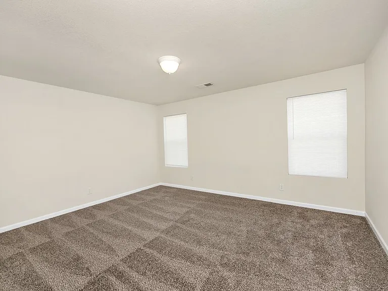 15385 Mill Valley Dr — Photo 10