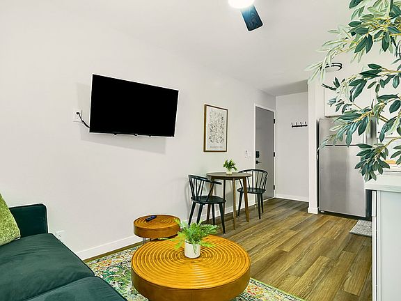 3rd image of 4218 46th St #11557654
