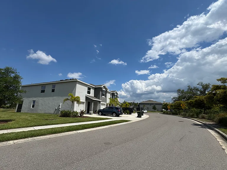 8809 Milestone Dr — Photo 2