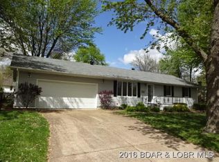 303 W Newton St, Eldon, MO 65026