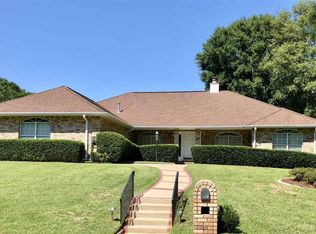 5097 Pine Hollow Dr, Pensacola, FL 32505