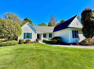 19 Highview Way, Mechanicville, NY