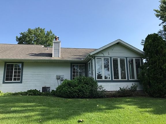 3rd image of 18249 Farm Ln